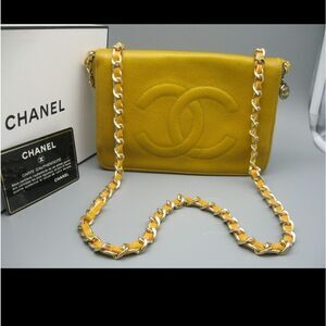AUTHENTIC CHANEL VINTAGE YELLOW CAVIAR LEATHER TIMELESS WALLET CROSSBODY